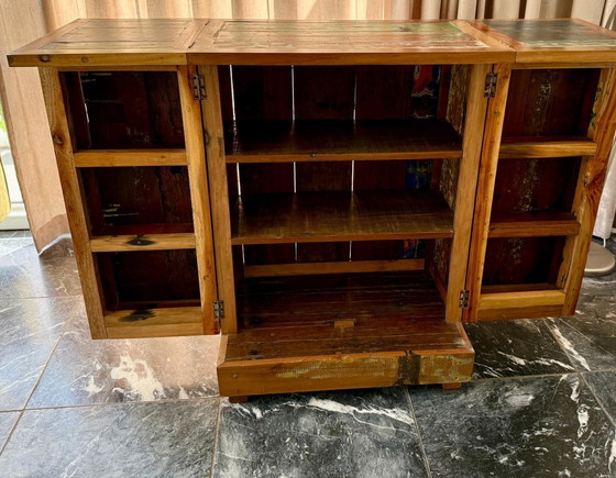 Image 1 of 🌿 Aparador/mueble bar/mueble bar único, fabricado con madera reciclada de demoliciones - hecho a mano en India