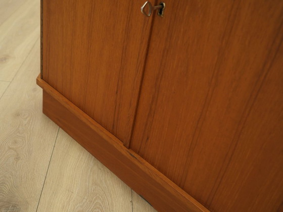 Danish Teak Corner Display Cabinet From The 1960s With Leaded Glass Doors – Wood (photo 11 of 15)