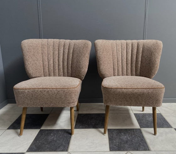 Image 1 of set van 2 bruine cocktailstoelen uit de jaren 60
