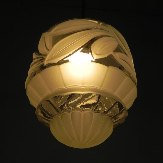 Image 1 of Lampada a sospensione Art Déco con paralume in vetro smerigliato, anni '30