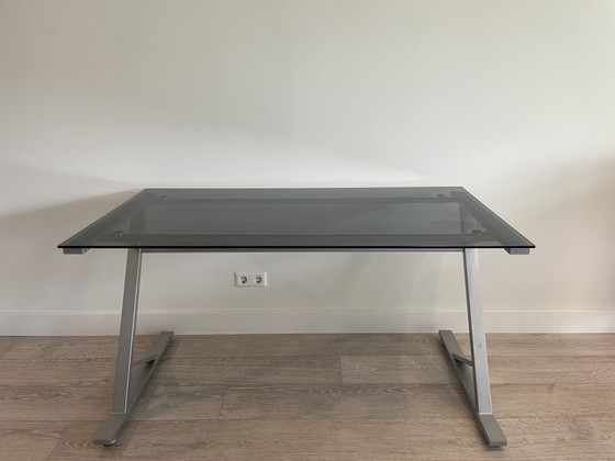 Image 1 of Design bureautafel van glas en metaal