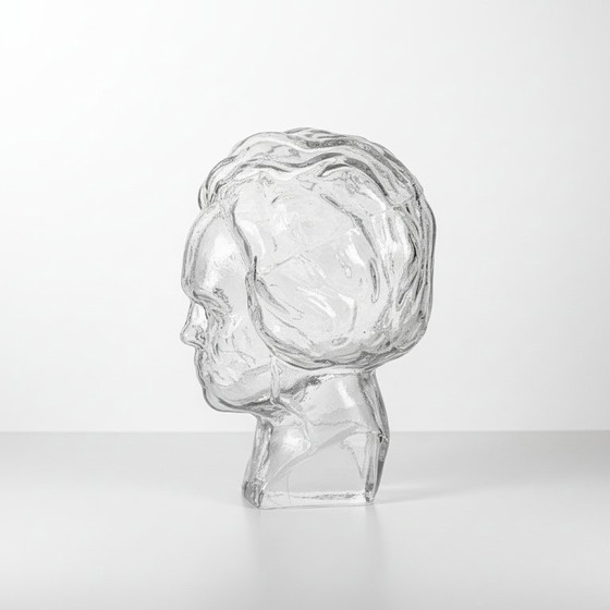 Image 1 of Buste en verre de Ludwig van Beethoven – par Ingrid Glass
