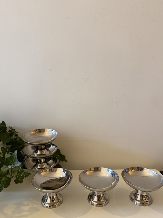 Set mit 6 Chrom-Coupes – Tischdekoration, Chrome (photo 6 of 6)
