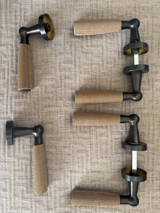 Image 1 of Par de manijas de puerta Joseph Giles – Bronce y Galuchat – Nuevas