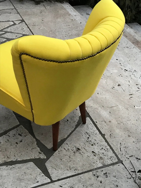 Poltrona Cocktail Gialla, anni '60 – Poltrone, Legno, Velluto, Mid Century Modern (photo 8 of 10)