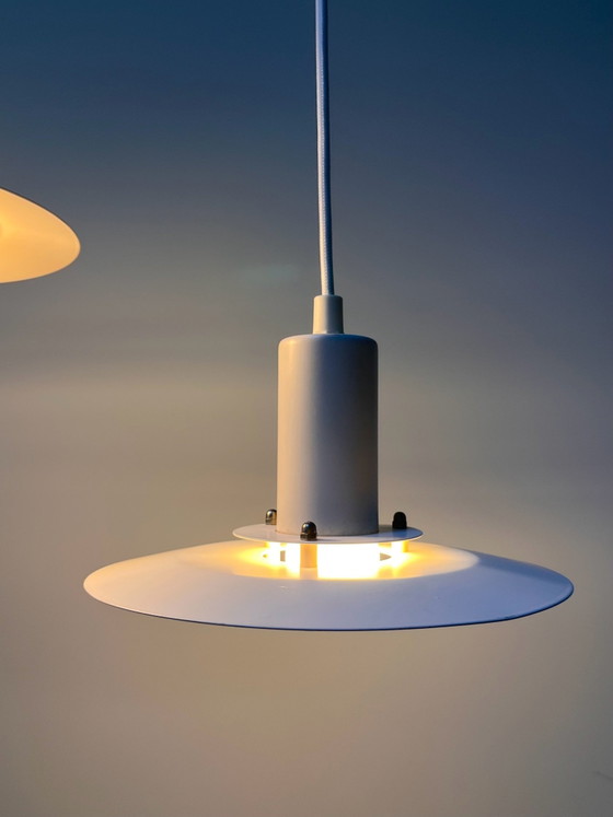 Set di 2 Lampade a sospensione vintage Lyfa Model 4020 design danese – anni '70/'80 – Alluminio (photo 9 of 11)