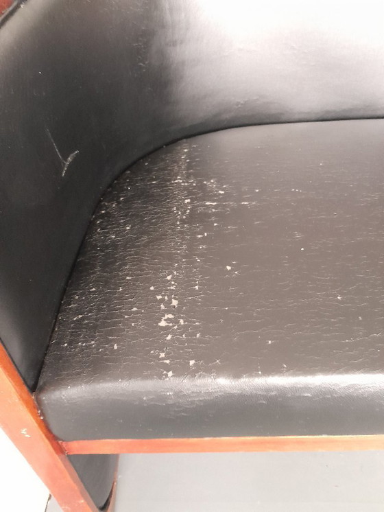 Image 1 of Bench Studio Global Wernicke