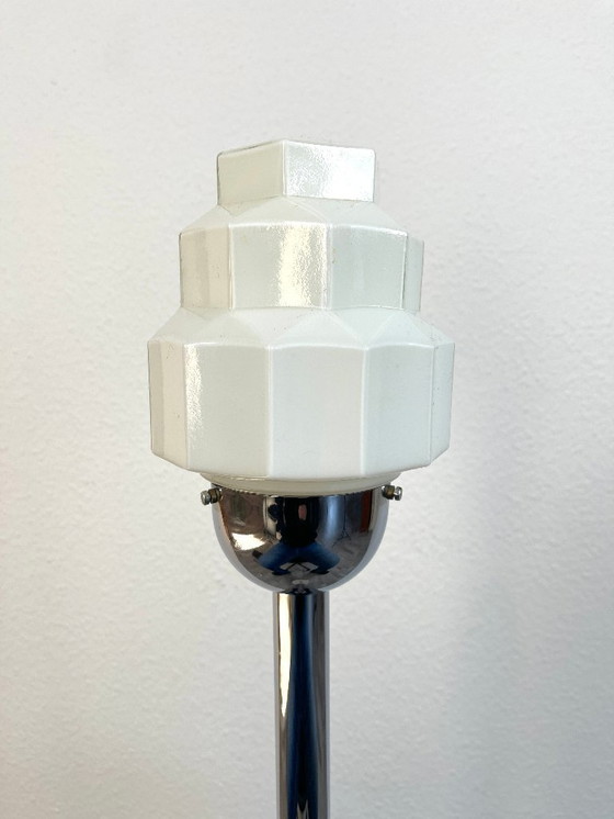 Image 1 of Vintage vloerlamp in art-decostijl, jaren 70, chroom en glas.