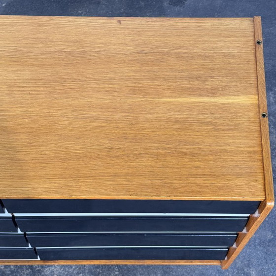 Credenza U-453 di Jiri Jiroutek per Interier Praha, anni '60 – Credenze, Legno (photo 8 of 13)