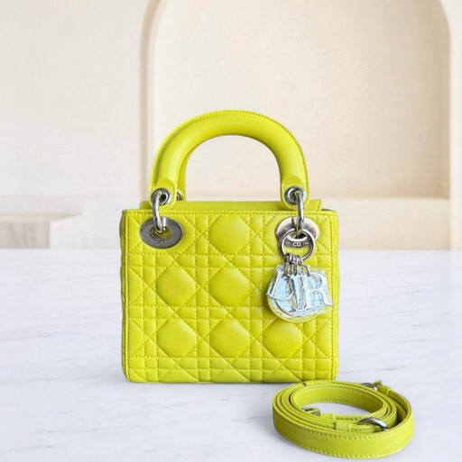 DIOR LADY MINI - CANNAGE LAMSLEER GEEL ZILVEREN BESLAG VERSTELBARE BAND