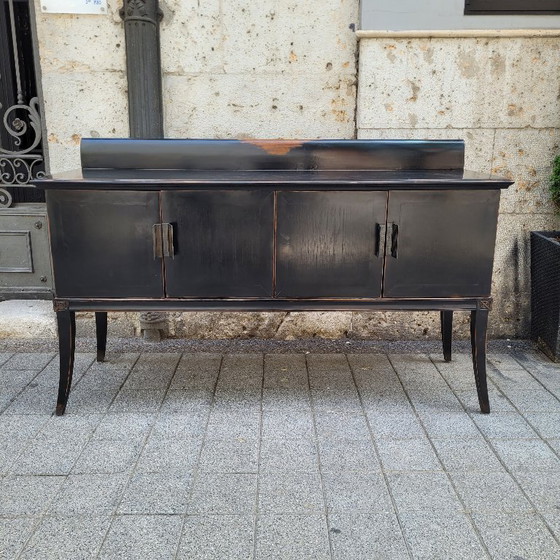 Image 1 of Buffet oriental en bois laqué et poignées gravées sur bois, XXe siècle – Japon