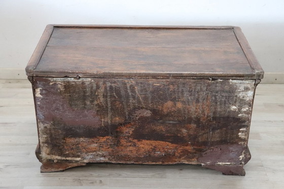 Image 1 of Antique Small Blanket Chest in Walnut, Italy 17th century