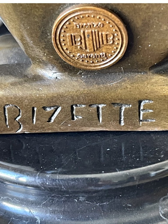 Image 1 of Patinierte Bronze-Hase-Skulptur, signiert Bizette, Art-déco-Stil – 16 cm