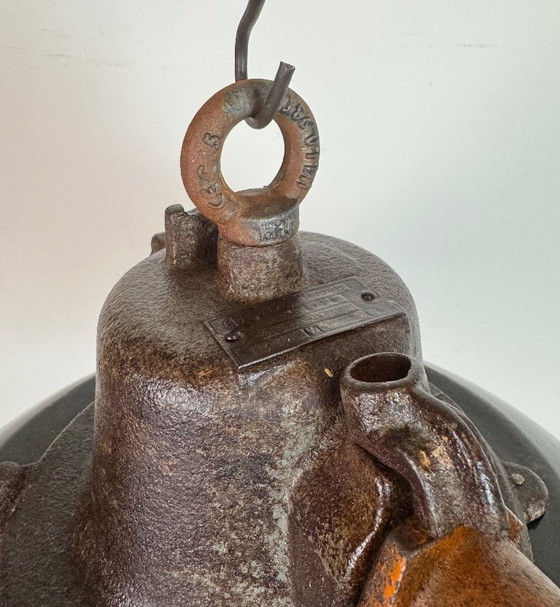 Image 1 of Lampada a sospensione industriale a gabbia in ghisa e smalto nero, anni '60