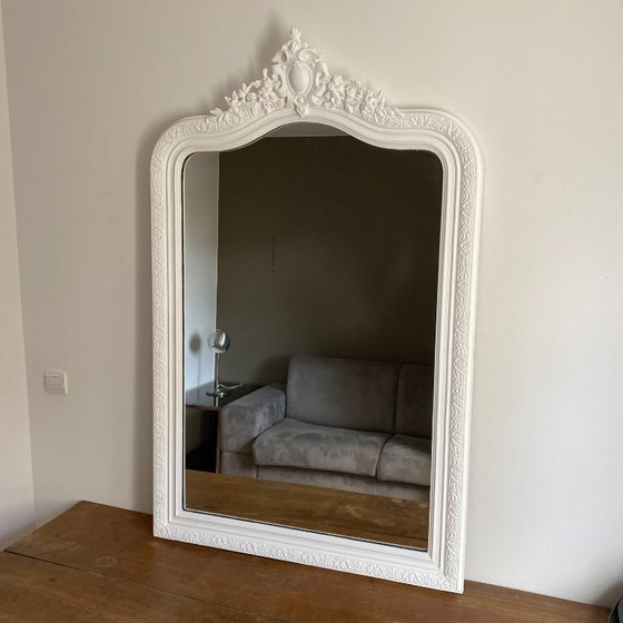 Image 1 of Specchio di fine Ottocento con frontone decorato. 144x92.