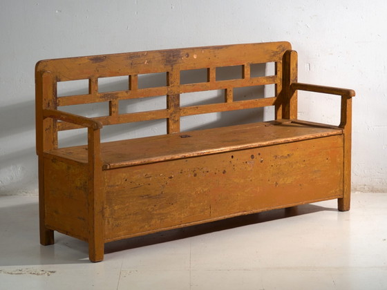 Antique painted storage bench in pine wood – Central Europe, circa 1920 – Benches (photo 13 of 40)