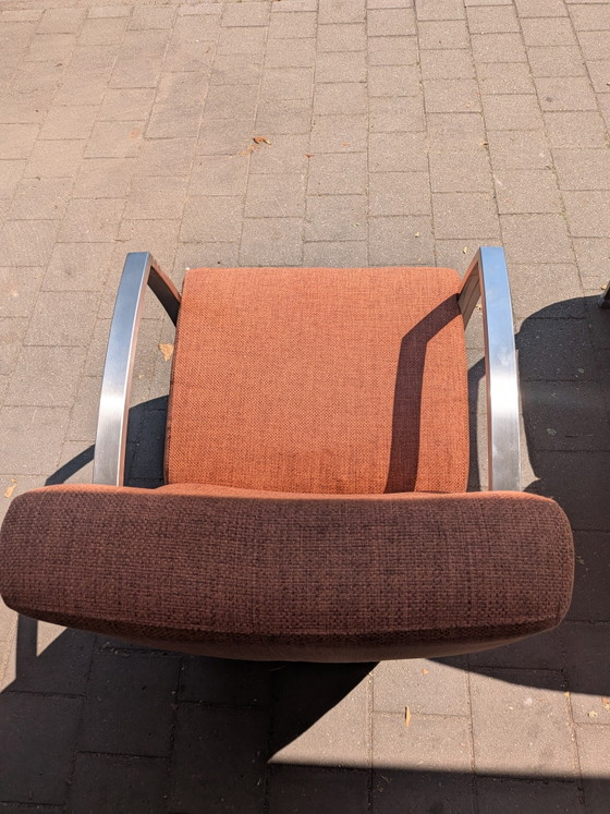 Image 1 of Paire de fauteuils lounge modernes avec accoudoirs en métal