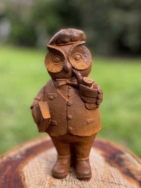 Image 1 of Statue en fonte hibou avec pipe et livre