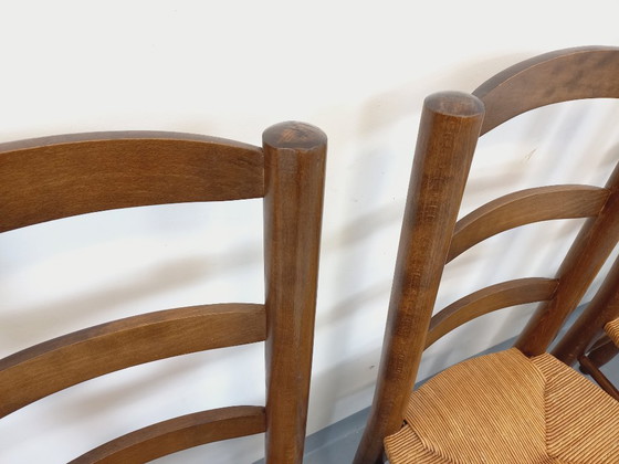 Image 1 of Set van 4 vintage brutalistische stoelen van hout en stro uit de jaren 60.