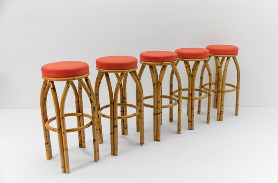 Image 1 of Bamboe bar met 5 bamboe barkrukken, jaren 1950, Italië