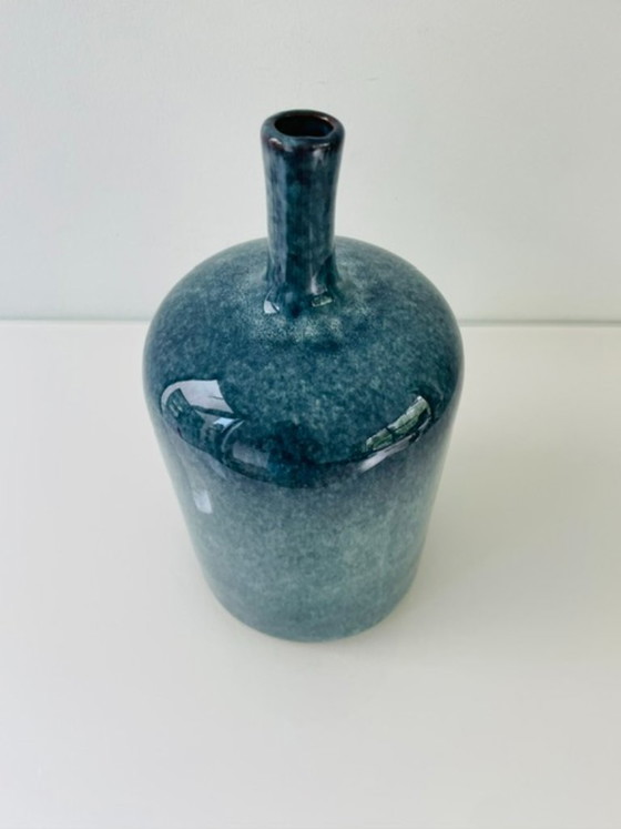 Image 1 of Vase de style scandinave, émail bleu - 23,5 cm de hauteur