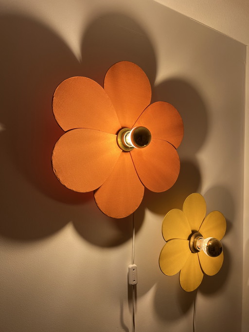 Vintage Retro Wall Sleeping