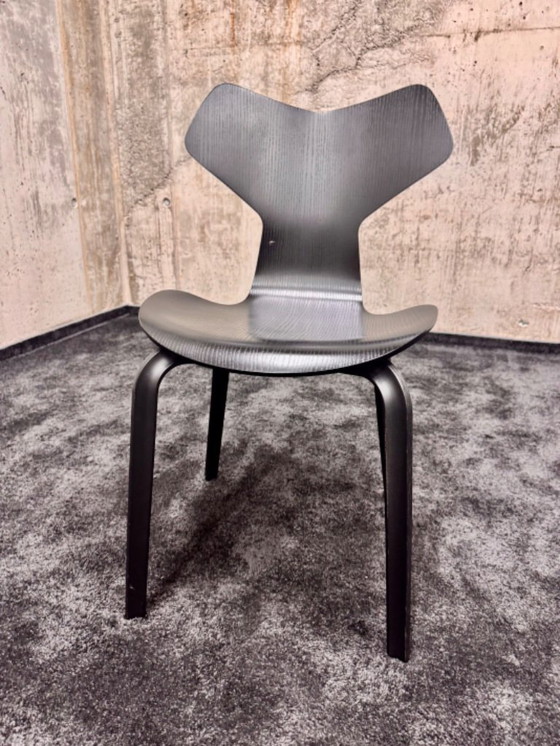 Image 1 of Arne Jacobsen for Fritz Hansen, 5 chairs, black ash