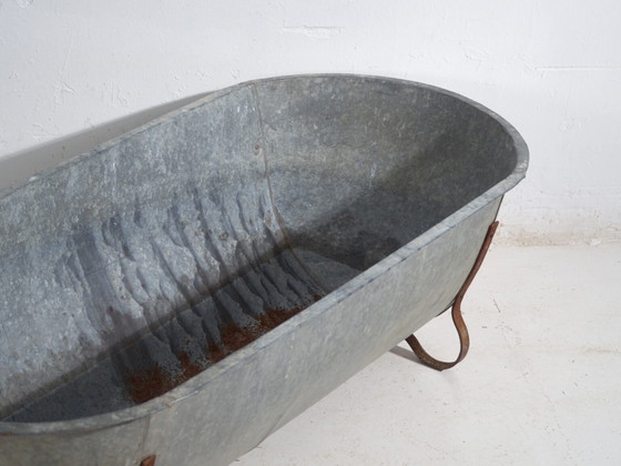 Antique Galvanized Zinc Bathtub – European Industrial Tub – circa 1900 #5 – Decorative Objects, Iron, Rustic (photo 19 of 39)