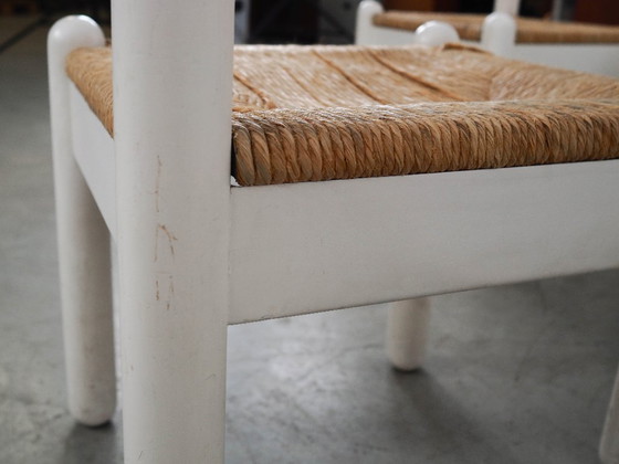 Image 1 of Conjunto de cuatro sillas de madera de haya, diseño italiano, década de 1980, fabricadas en Italia.