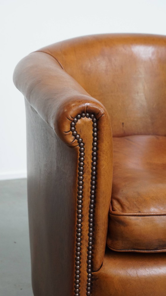 Image 1 of In goede staat verkerende schapenleren clubfauteuil