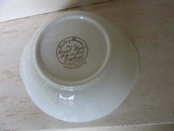 Royal Tudor Fruits and Flowers Ceramic Small Bowl Vintage (photo 4 of 8)