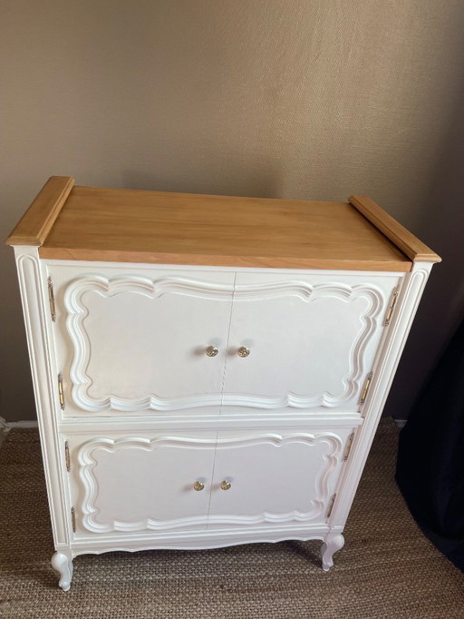 Mobili vintage in stile Luigi XV