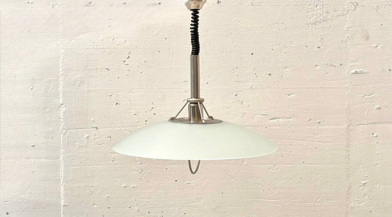 Image 1 of Suspension avec abat-jour en verre opale et suspension réglable en hauteur, années 1970
