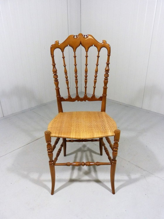 Image 1 of Silla Chiavari de madera con asiento tejido, década de 1960.