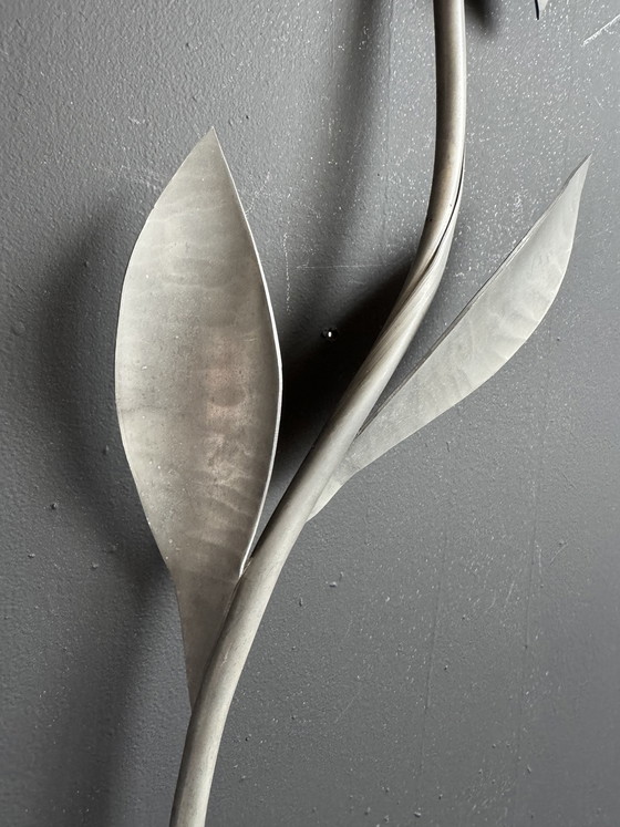 Image 1 of Fleur murale étains du Dauphin années 70