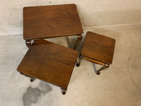 Image 1 of Beistelltischset im Queen-Anne-Stil aus Mahagoni. Mini-Set