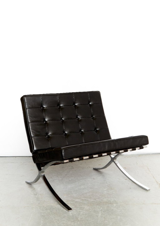 Sedia Barcellona MR90 di Ludwig Mies van der Rohe per Knoll International