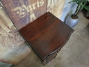 Cassettiera coloniale, mobiletto da farmacia e schedario in teak, dimensioni 41x39 cm e altezza 86 cm.
