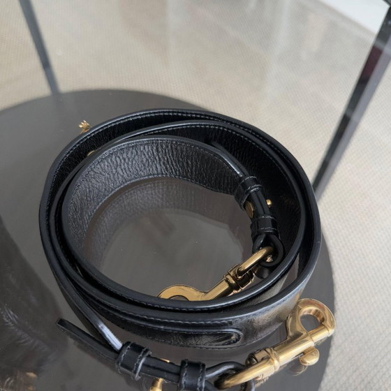 Image 1 of DIOR LADY SMALL - CANNAGE GEGLAZUURD KALFSLEER ZWART MET GOUDEN BESLAG