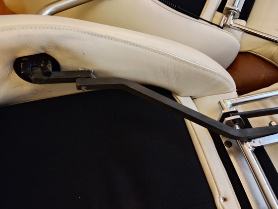 Image 1 of Paar Cassina K10 Dodo leren fauteuils