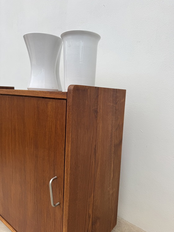 Image 1 of Niedriges Sideboard mit Schiebetüren, 1960er Jahre