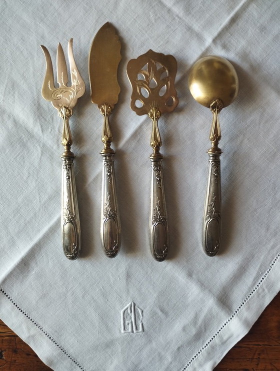 Image 1 of An old-fashioned dessert or hors d'oeuvre service