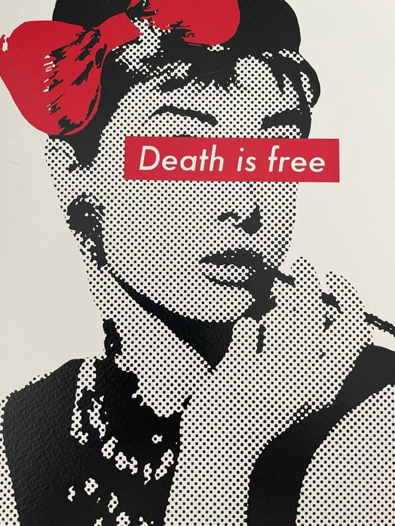 Image 1 of DEATH NYC (1979) - Audrey Hepburn immortelle