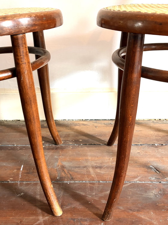 Image 1 of Seltene antike Thonet „Omega“ Modell 20, 5x Esszimmerstuhl aus Bugholz und Gurtband