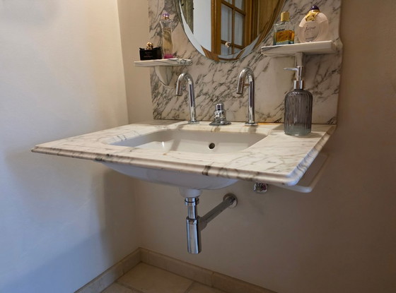 Image 1 of Marble washbasin with mirror
