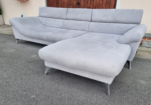 Sofá esquinero en muy buen estado, como nuevo, solo usado unos meses.