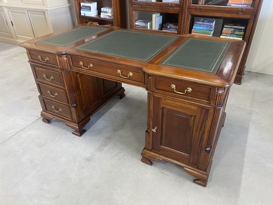 Image 1 of Beautiful classic English Chesterfield desk with green leather inlay
