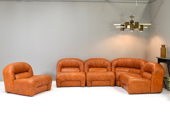 Canapé d'angle Rossi di Albizzate en cuir cognac, Italie – années 1970 – Canapés modulables, Leather, Vintage (photo 4 of 18)