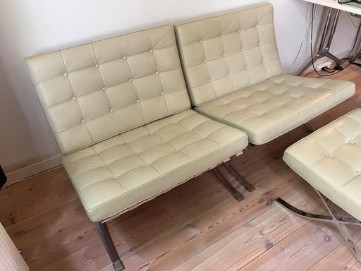 2x Barcelona-Stühle und 1x Ottomane Ludwig Mies van der Rohe 1929 (Replik)