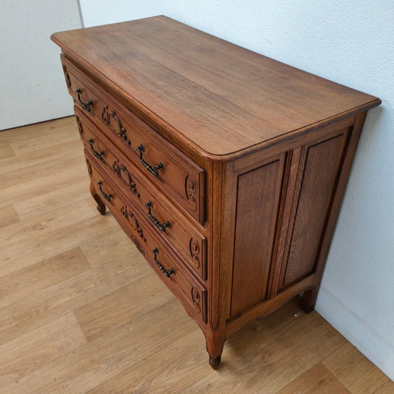 Image 1 of Cassettiera vintage Queen Ann, comò, credenza, mobili da bagno